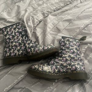 Floral Dr Martens